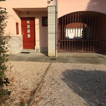 Daire Spengler Apartman 2 Harkány